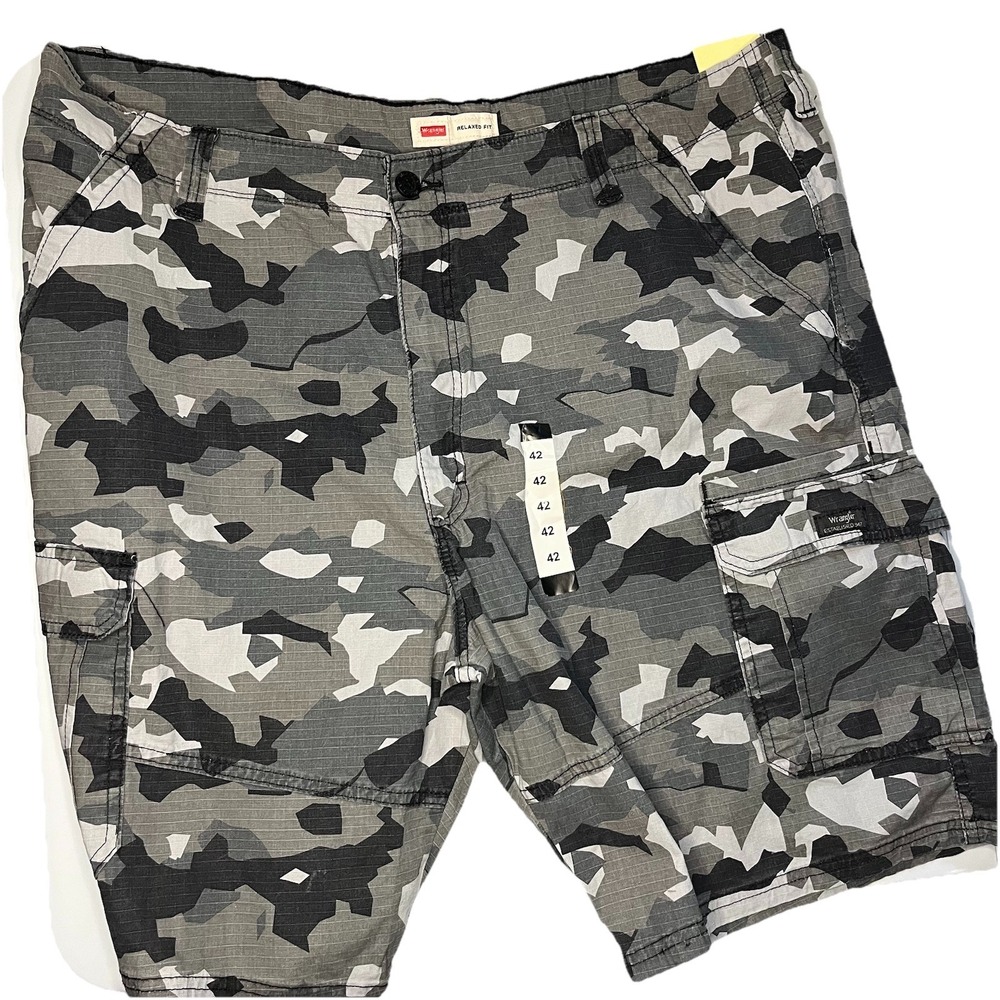 Wrangler Authentics Mens Cargo Shorts 42 NWT Gray Camo Stretch Flex Relaxed Fit